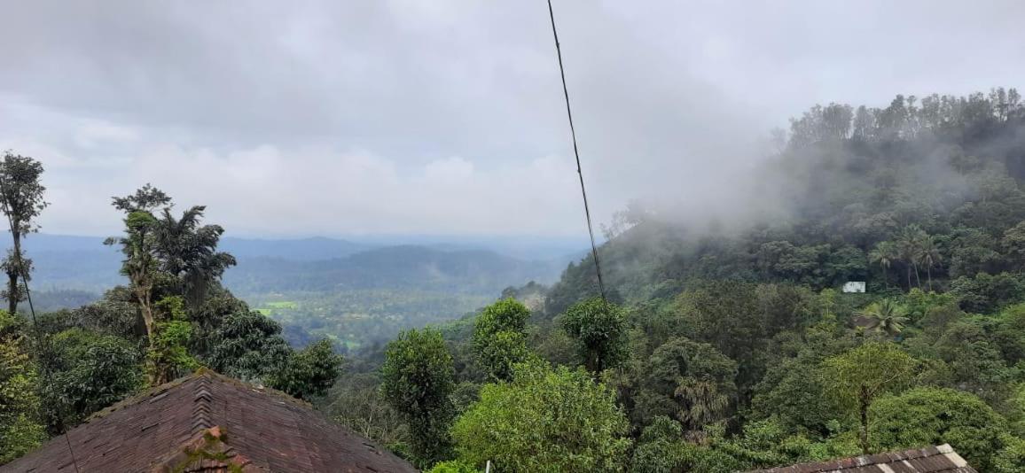 Spinson Home Stay Madikeri Ngoại thất bức ảnh